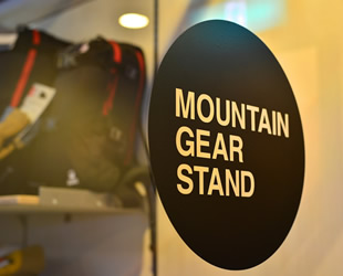 Mountain Gear Stand